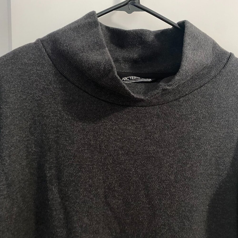 Arc'teryx Women's Estella High Neck Sweater Gray Hiking Outdoor Women's M